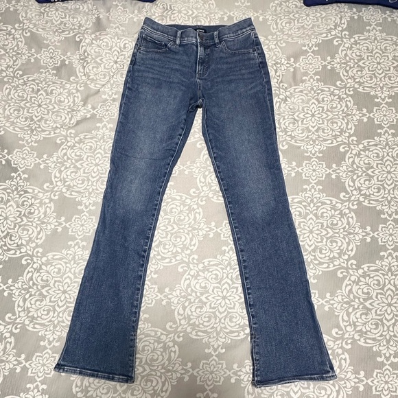 Express Jeans Womens 8R Skyscraper Mid Rise Boot Cut Medium Wash Blue EEUC$80 - Picture 3 of 11